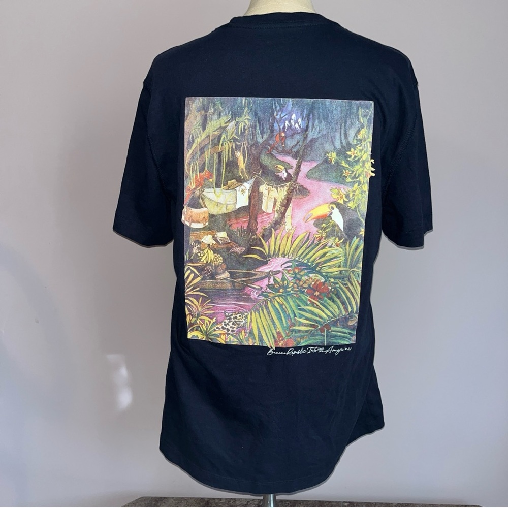 Vintage Banana Republic Into The Amazon #22 Graphic T-Shirt Navy Sz Medium